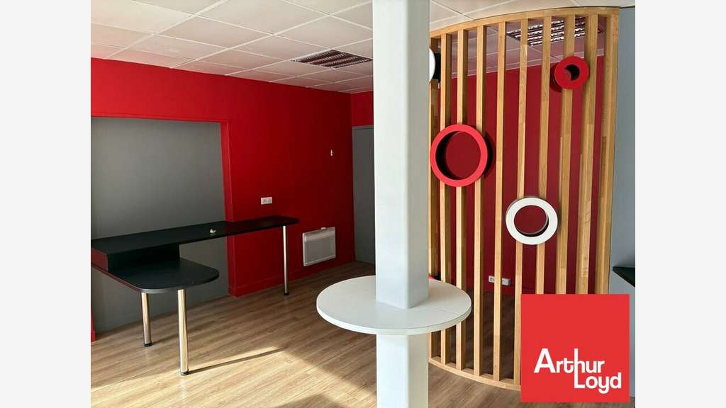Location local commercial 30m² à La Roche-sur-Yon