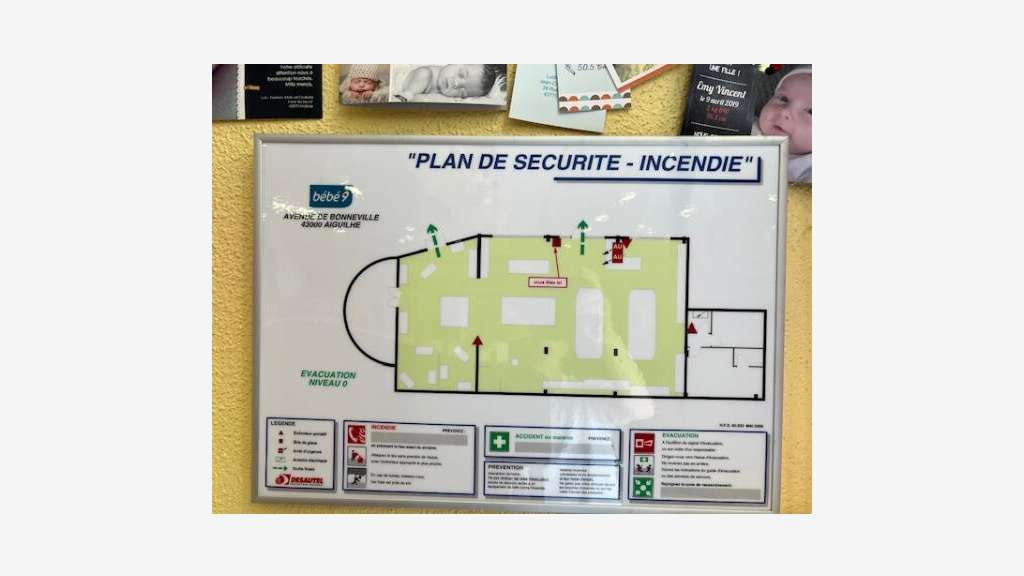 A louer local très bon état 360m² au Puy-en-Velay