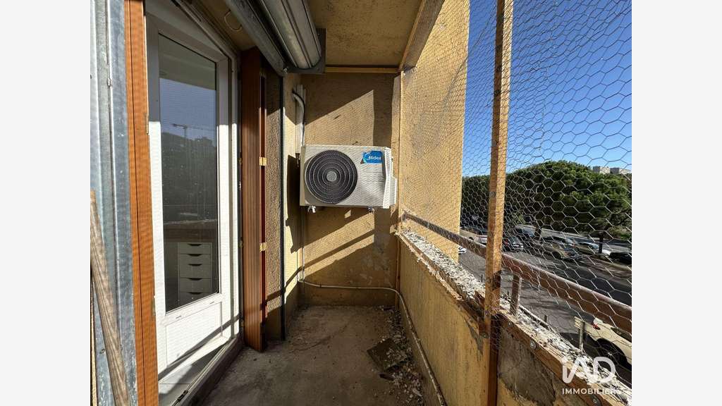 A louer boutique 54m² à Marseille Av Saint Antoine