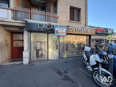 A louer boutique 54m² à Marseille Av Saint Antoine