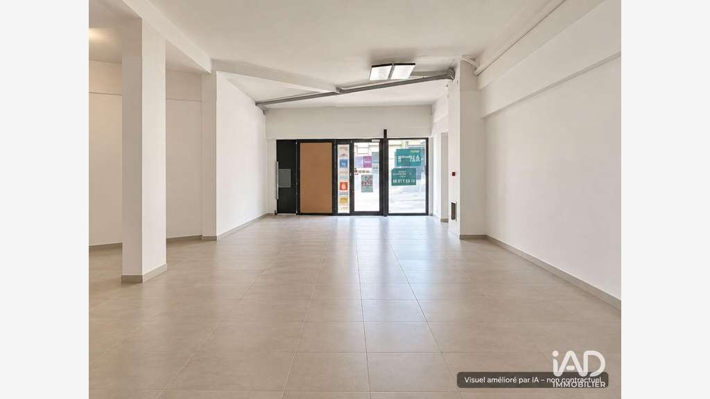 A louer boutique 97m² à Paris 19e 