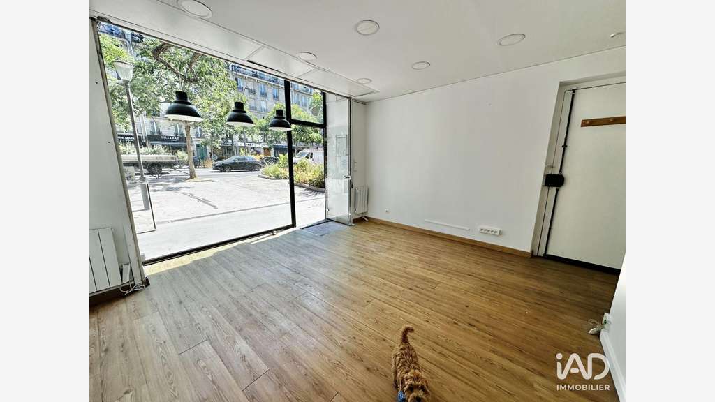 A louer boutique 21m² à Paris bd Saint Marcel
