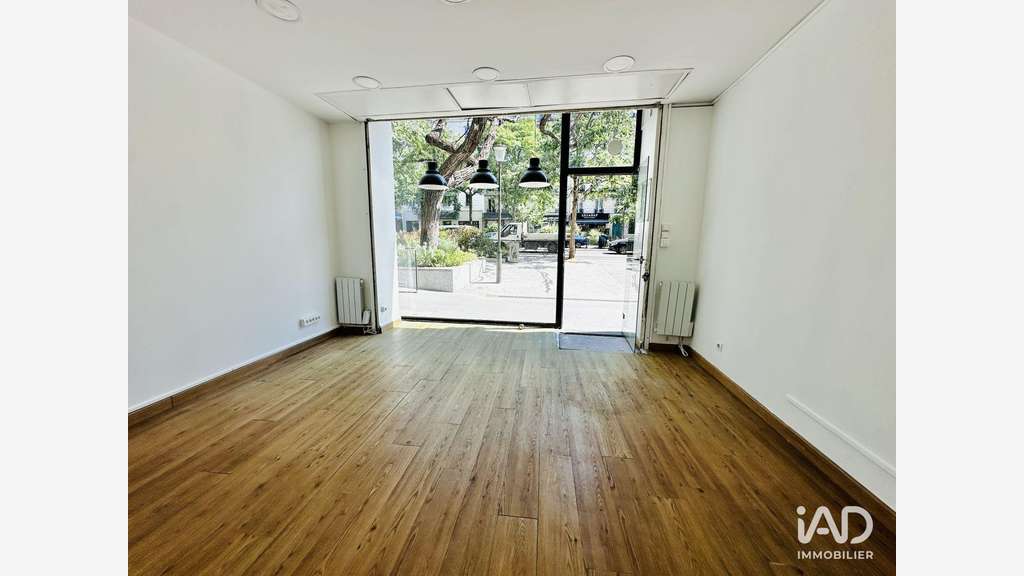 A louer boutique 21m² à Paris bd Saint Marcel