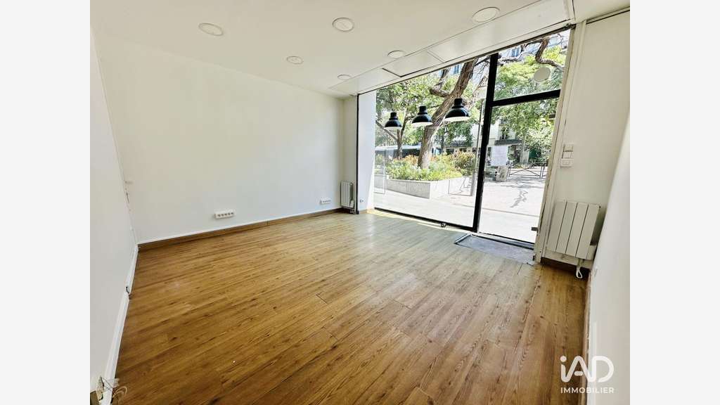 A louer boutique 21m² à Paris bd Saint Marcel