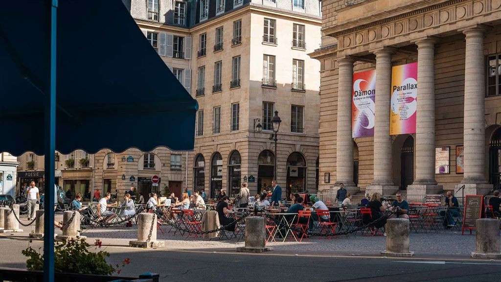 Location pure boutique 74m² Odéon  Paris 6e