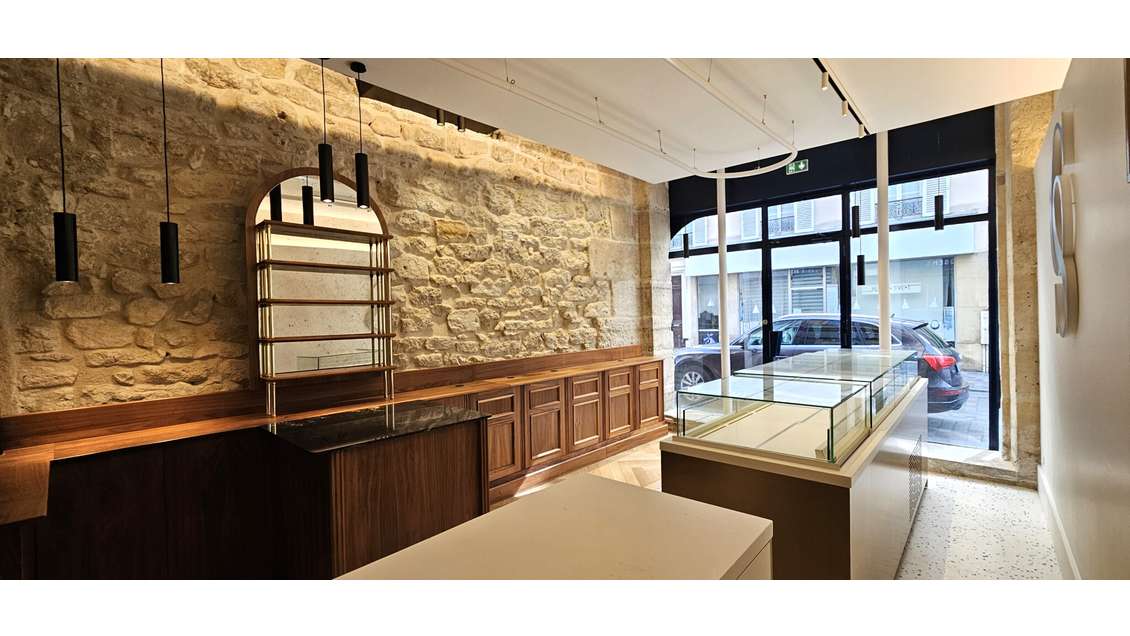 A louer boutique 40m² à Paris 75012 Place Aligre