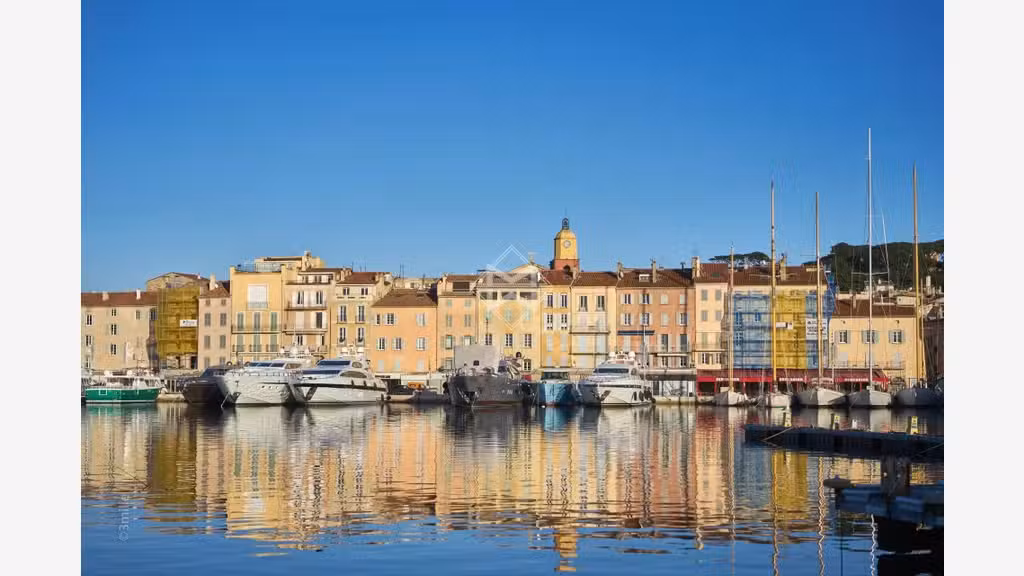 A louer boutique centre historique de Saint-Tropez