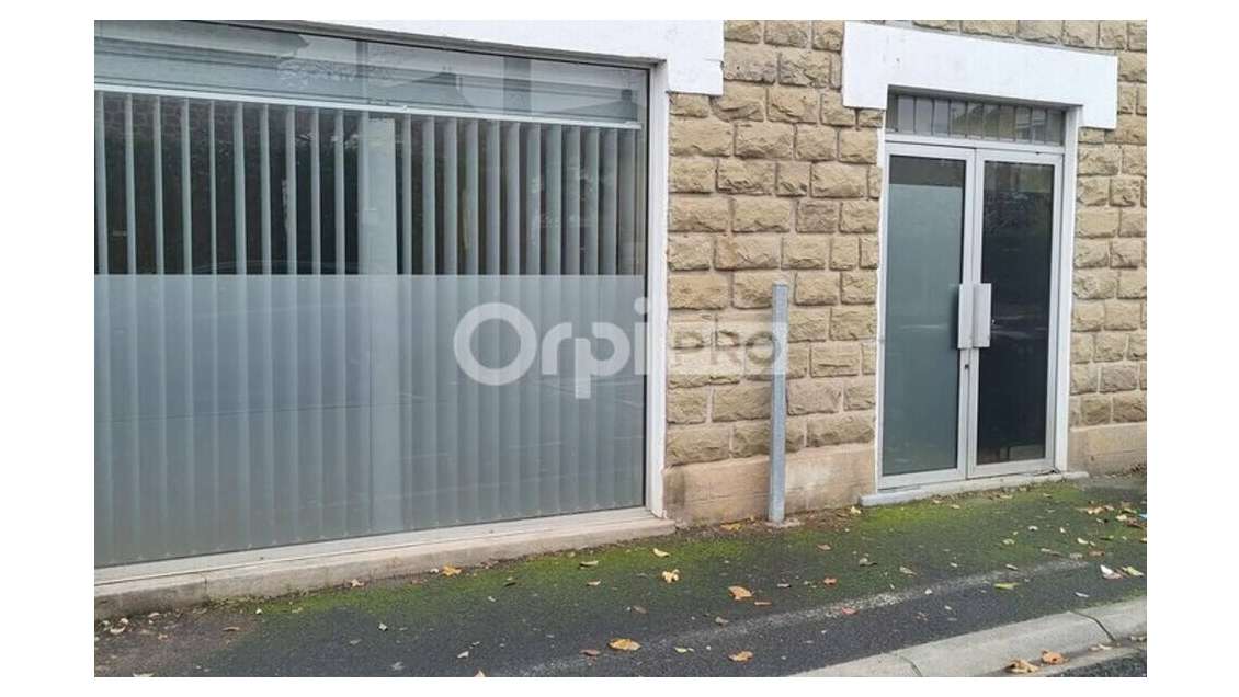 A louer local commercial 62m² à Brive-la-Gaillarde