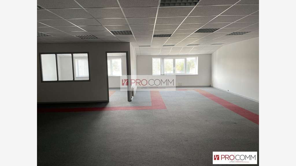 A louer bureaux 150m² R+1 à Mainvilliers