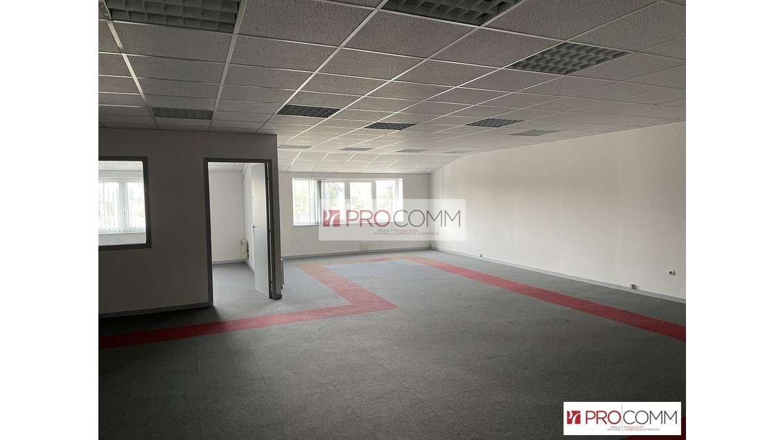 A louer bureaux 150m² R+1 à Mainvilliers