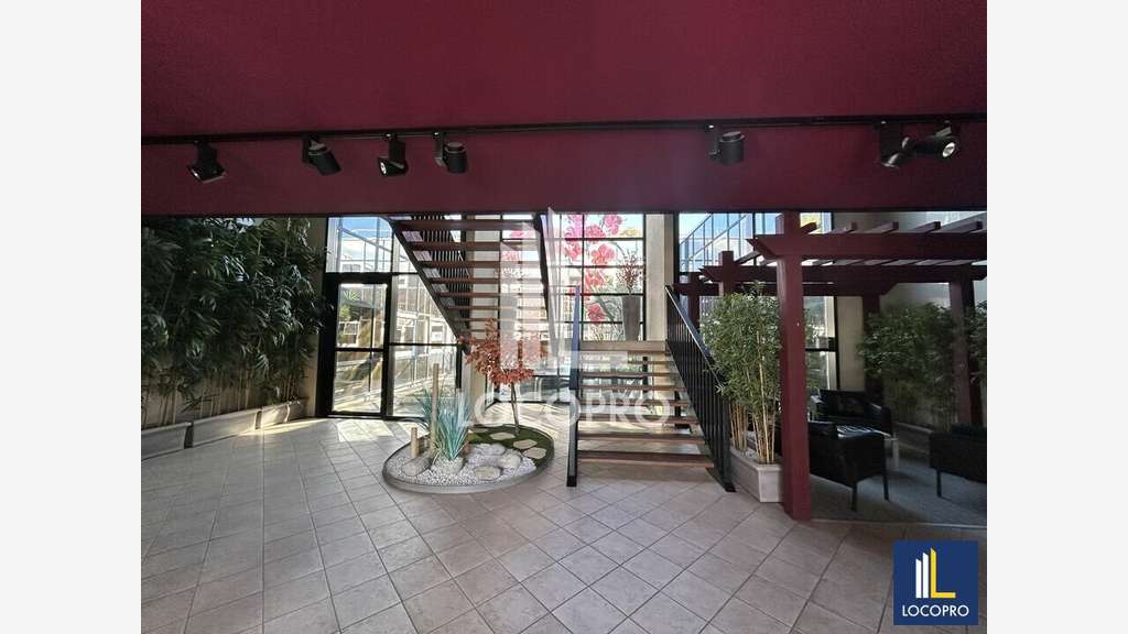 Loue bureau de 446m² à Sophia Antipolis Technopôle