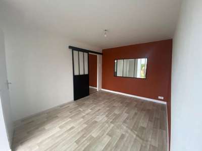 A louer bureaux 55m² à Saintes