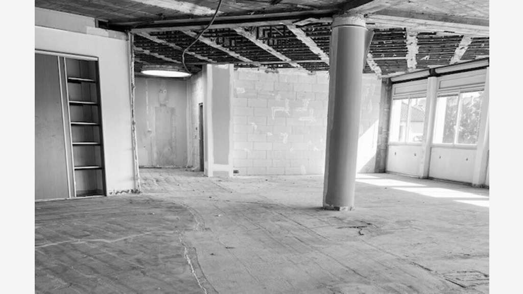 Bureau 370m² R+2 à louer à Villefranche sur Saône