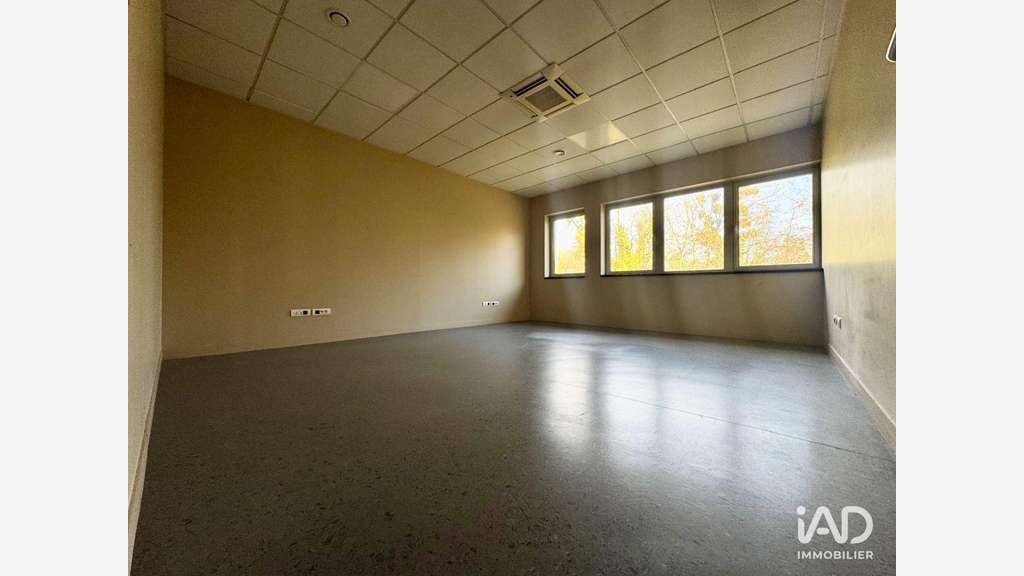 A louer bureaux de 210m² parfait état à Agnetz