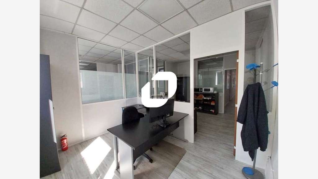 A louer Bureaux 235m² Alfortville