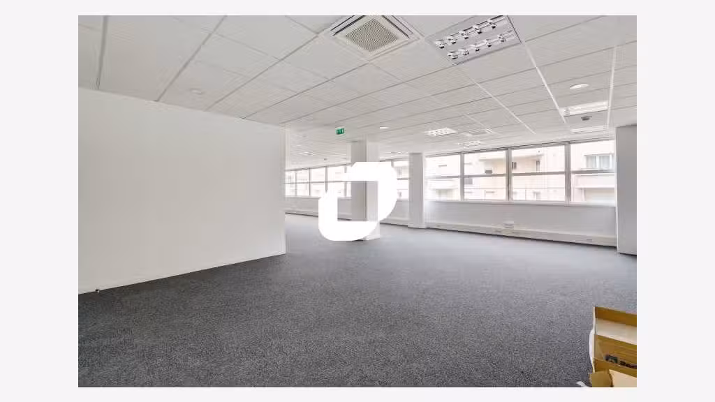 A louer Bureaux 655m² Alfortville