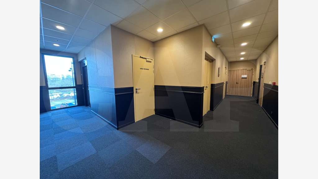 A louer bureau 101m² aménagé et cloisonné à Rennes