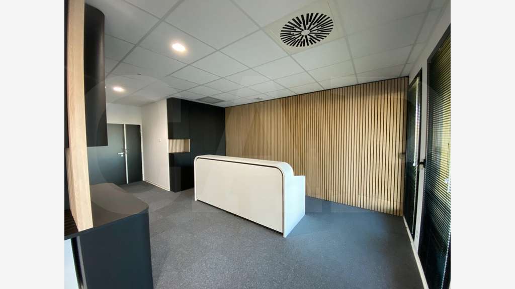 A louer bureau 101m² aménagé et cloisonné à Rennes