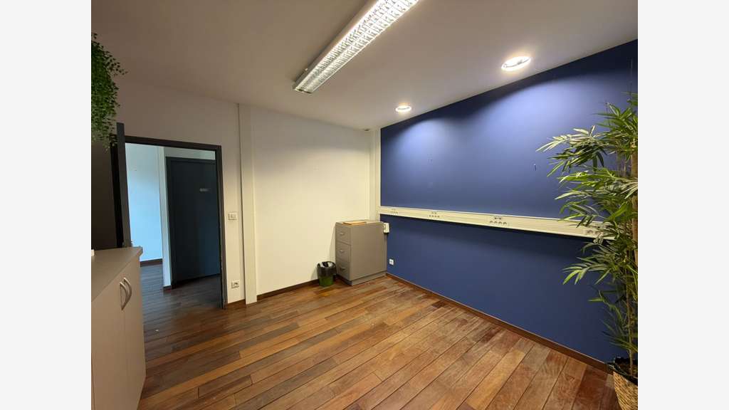Bureaux contemporains proche Pôle Tassigny Angers