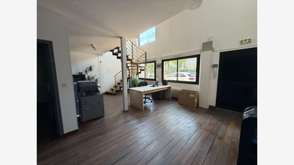 Bureaux contemporains proche Pôle Tassigny Angers