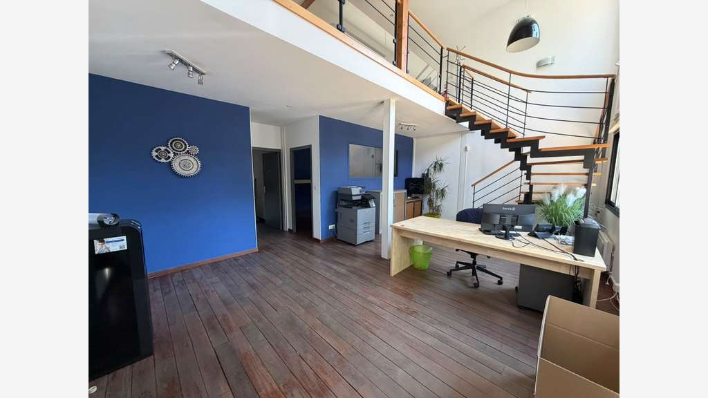 Bureaux contemporains proche Pôle Tassigny Angers