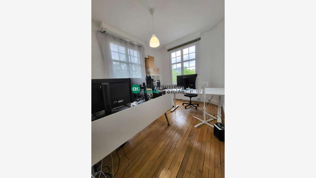 A louer bureaux 66m² R+2 hyper centre Angers Gare