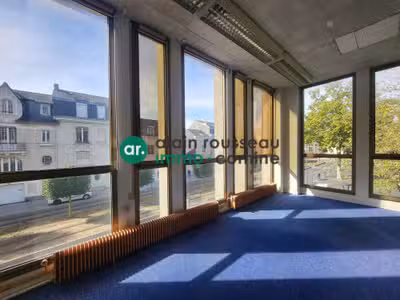 A louer bureaux ensoleillés 118m² prox gare Angers