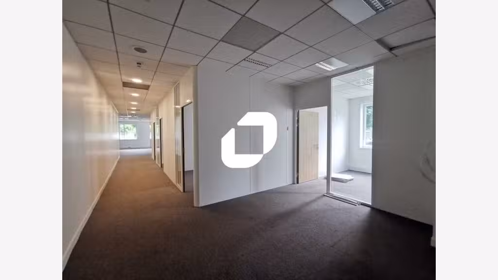 A louer Bureaux 303m² Antony