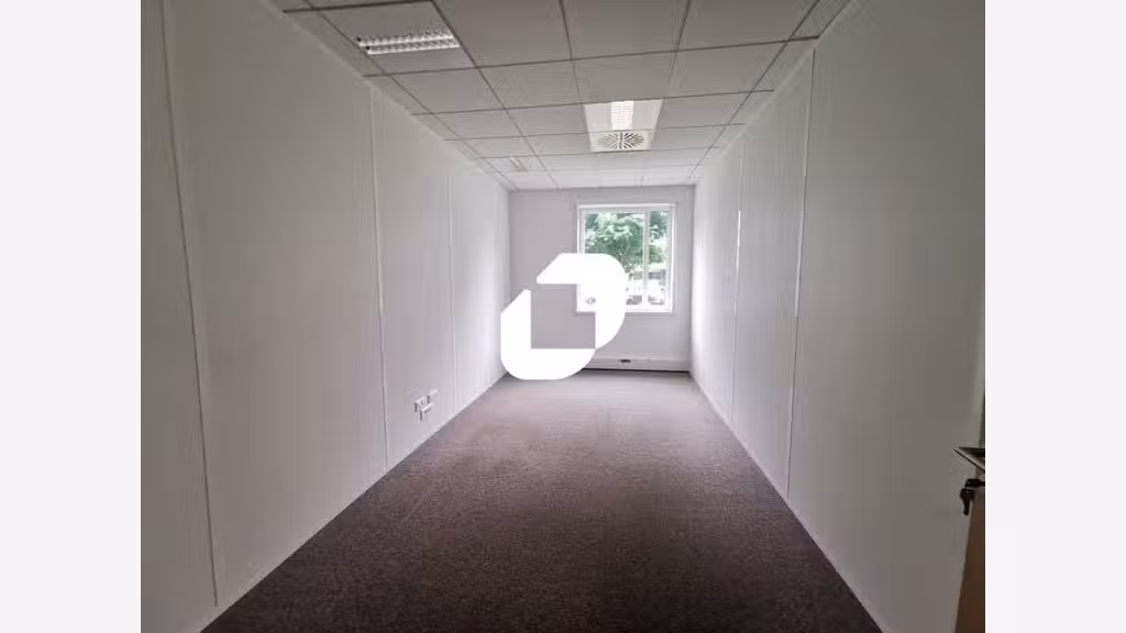 A louer Bureaux 303m² Antony