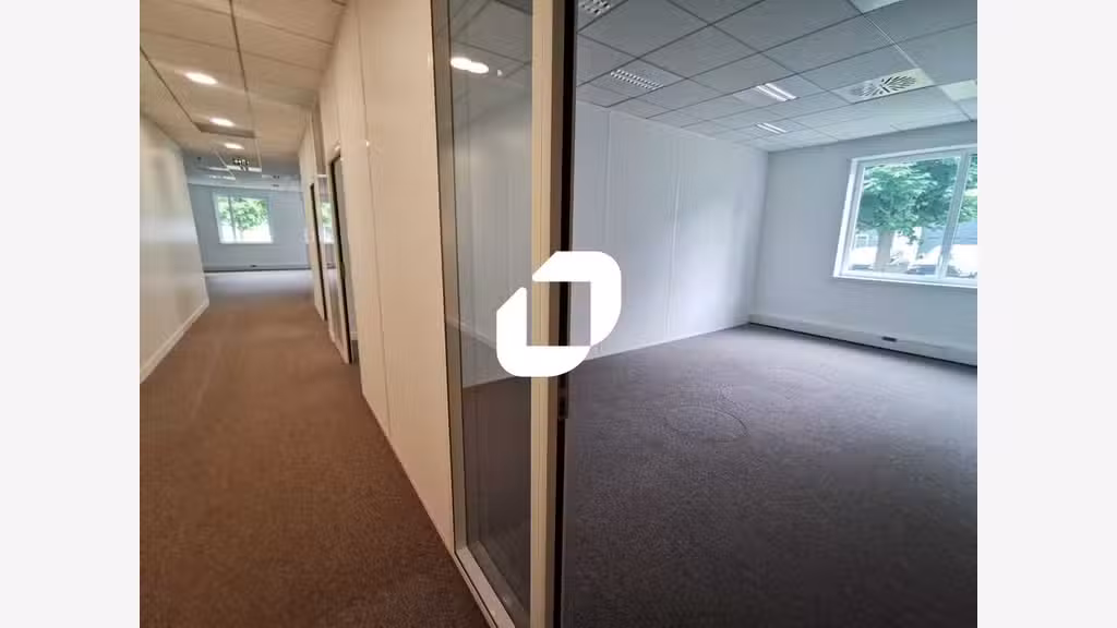 A louer Bureaux 303m² Antony