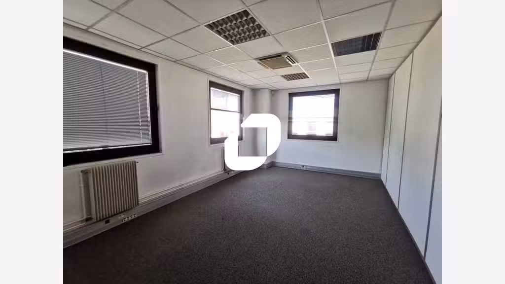A louer Bureaux 575m² Antony