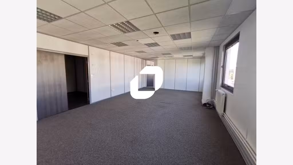 A louer Bureaux 575m² Antony