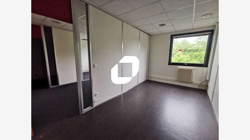 A louer Bureaux 1148m² Antony