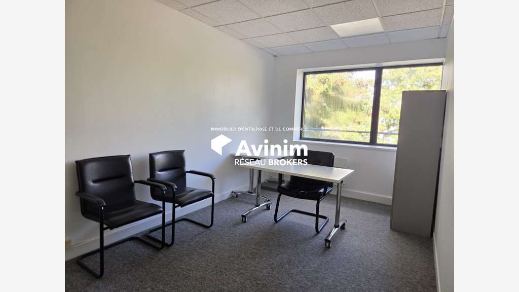 À LOUER – LOCAUX BUREAUX ET ACTIVITÉ – TECHNOPÔLE 
