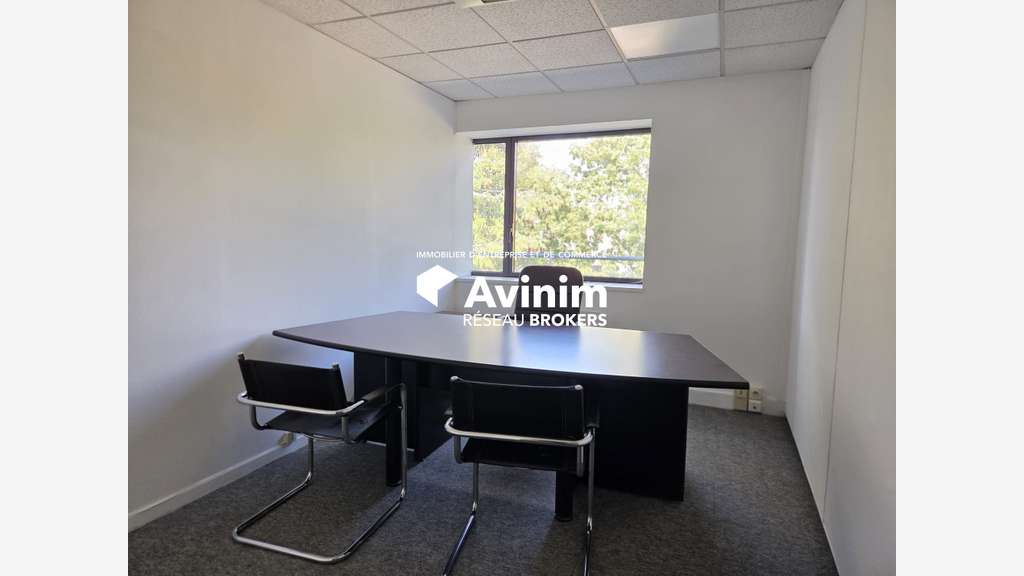 À LOUER – LOCAUX BUREAUX ET ACTIVITÉ – TECHNOPÔLE 