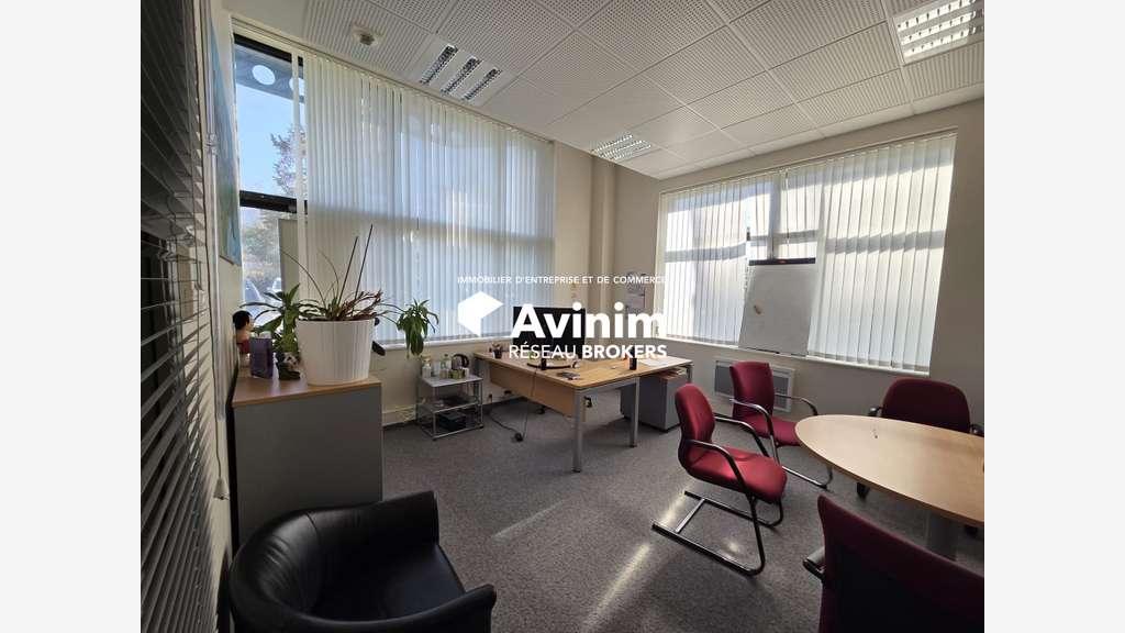 À LOUER – LOCAUX BUREAUX ET ACTIVITÉ – TECHNOPÔLE 