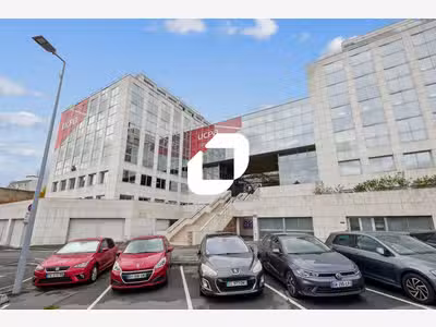A louer Bureaux 2492m² Arcueil