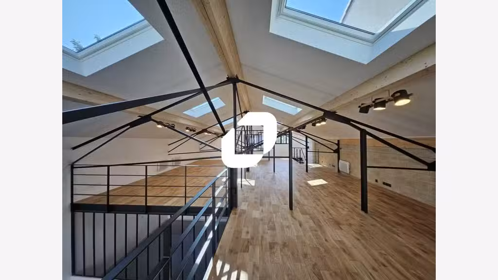 A louer Bureaux 198m² Arcueil