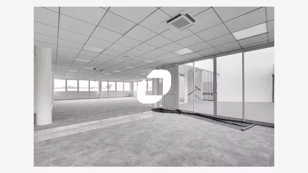 A louer Bureaux 810m² Argenteuil