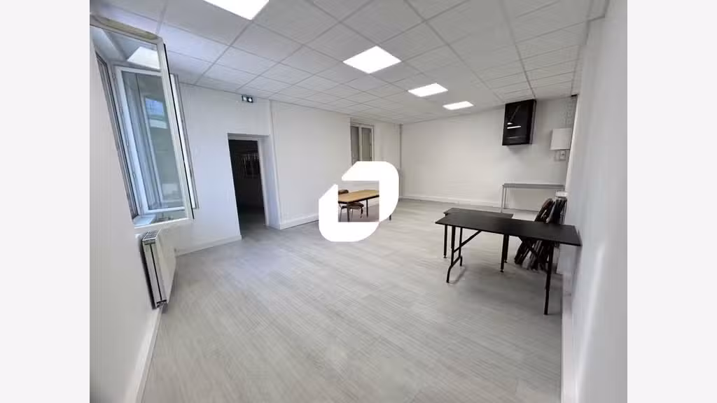 A louer Bureaux 375m² Argenteuil