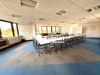 A LOUER BUREAUX LUMINEUX DE 218M2 À ARGENTEUIL