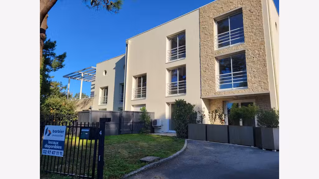 A louer bureaux de 80m² à Vannes Arradon