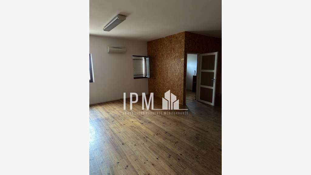 A louer bureaux 105m² à Martigues ZAC Croix Sainte