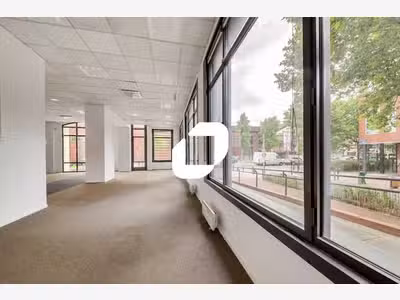 A louer Bureaux 4290m² Aubervilliers