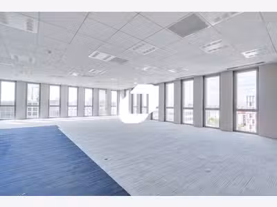 A louer Bureaux 3890m² Aubervilliers