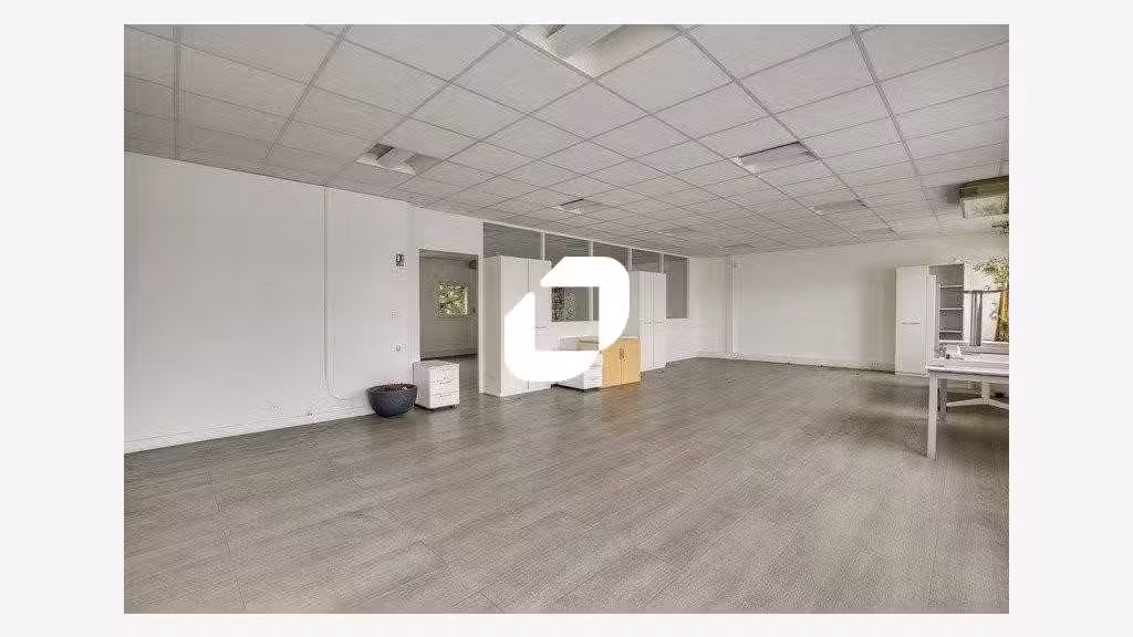 A louer Bureaux 1400m² Aubervilliers
