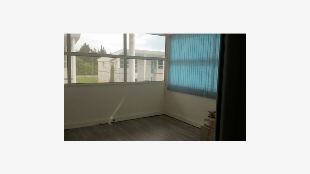A louer bureau 200m² R+1 à Avignon - Agroparc