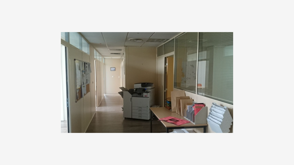 A louer bureau 200m² R+1 à Avignon - Agroparc
