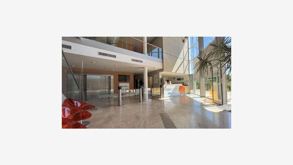 À louer bureaux de 110 à 3 341m² Agroparc Avignon