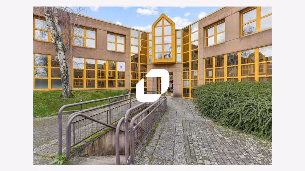 A louer Bureaux 1606m² Bagneux